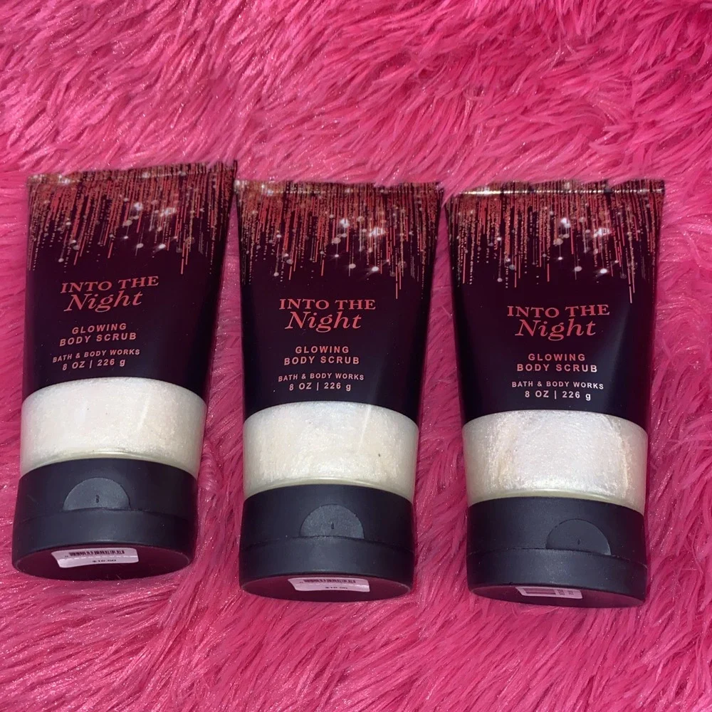 3x Bath & Body Works Into The Night Glowing‎ Body Scrub 8 oz NEW